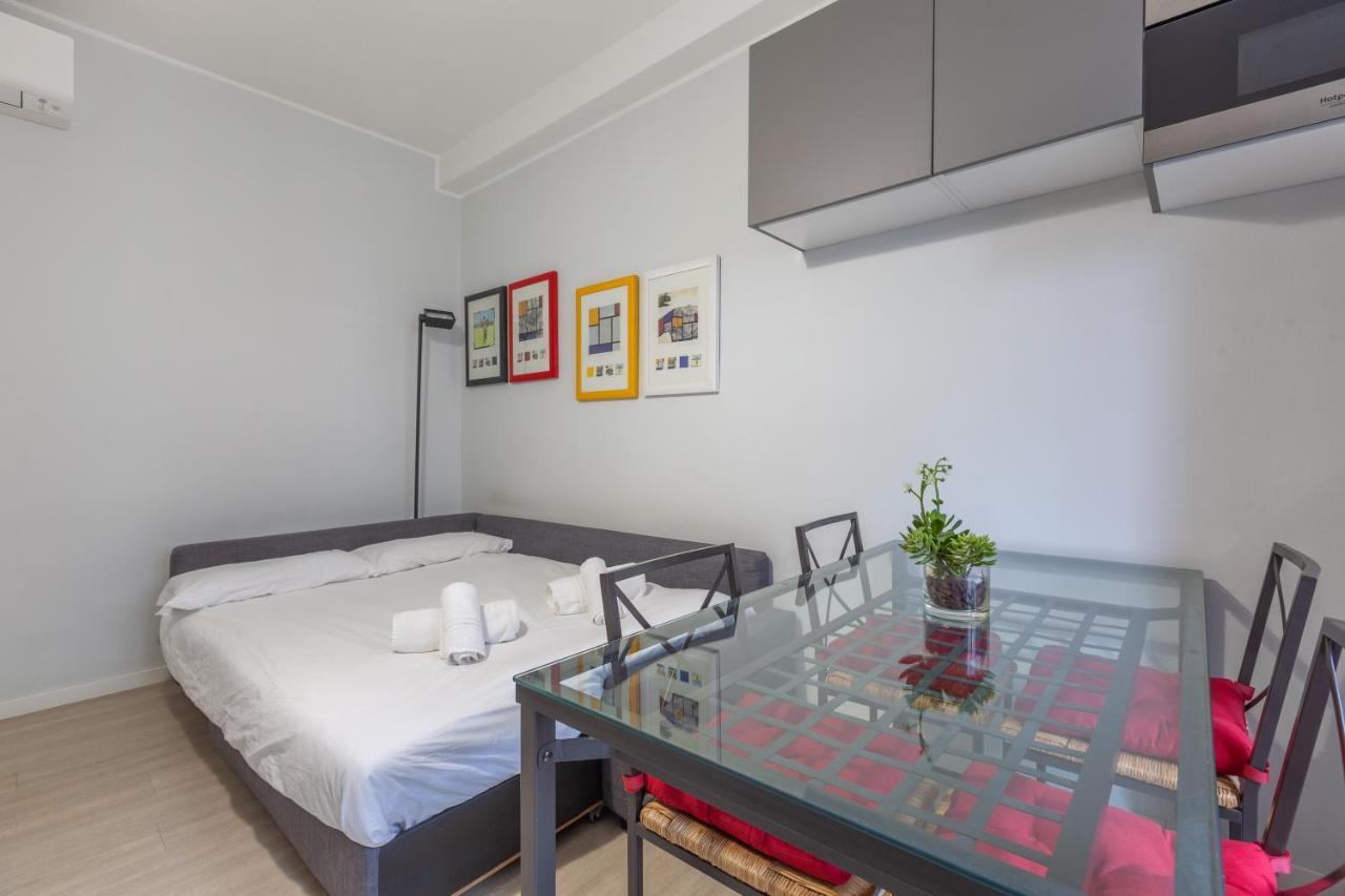 Darsena Navigli Apt - 800 M Far From P.ta Genova M2 Milan