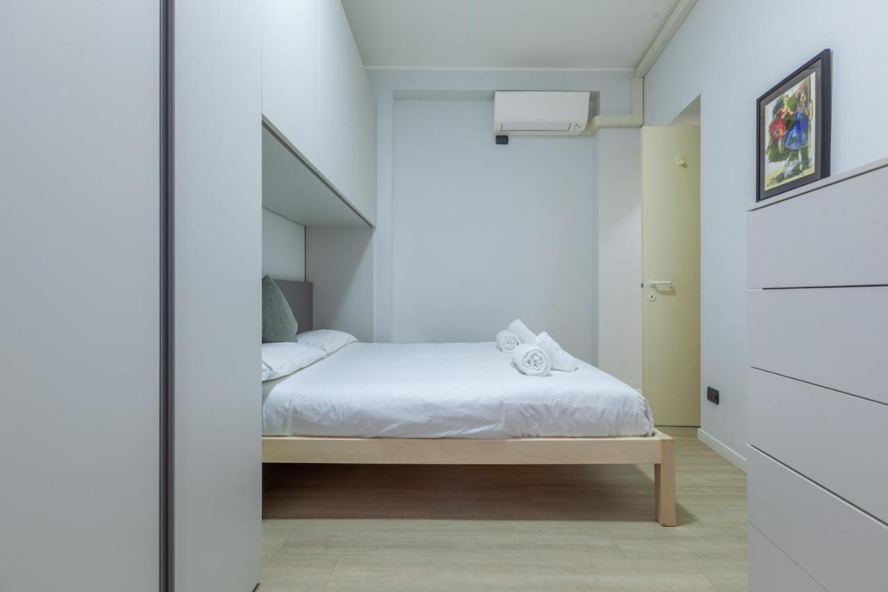 Apartment Darsena Navigli Apt - 800 M Far From P.ta Genova M2 Milan
