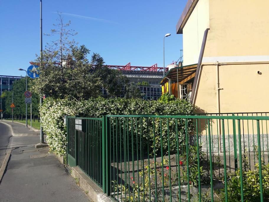 Vicino Allo Stadio Di San Siro E Alla Fiera Appartamento *
