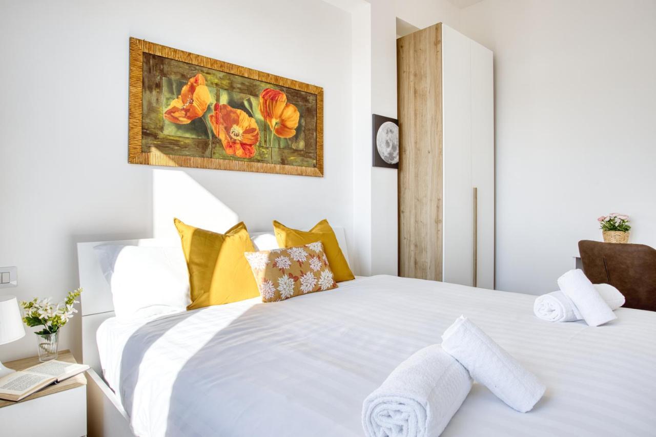Joivy Comfy Flat With Balcony Apartment