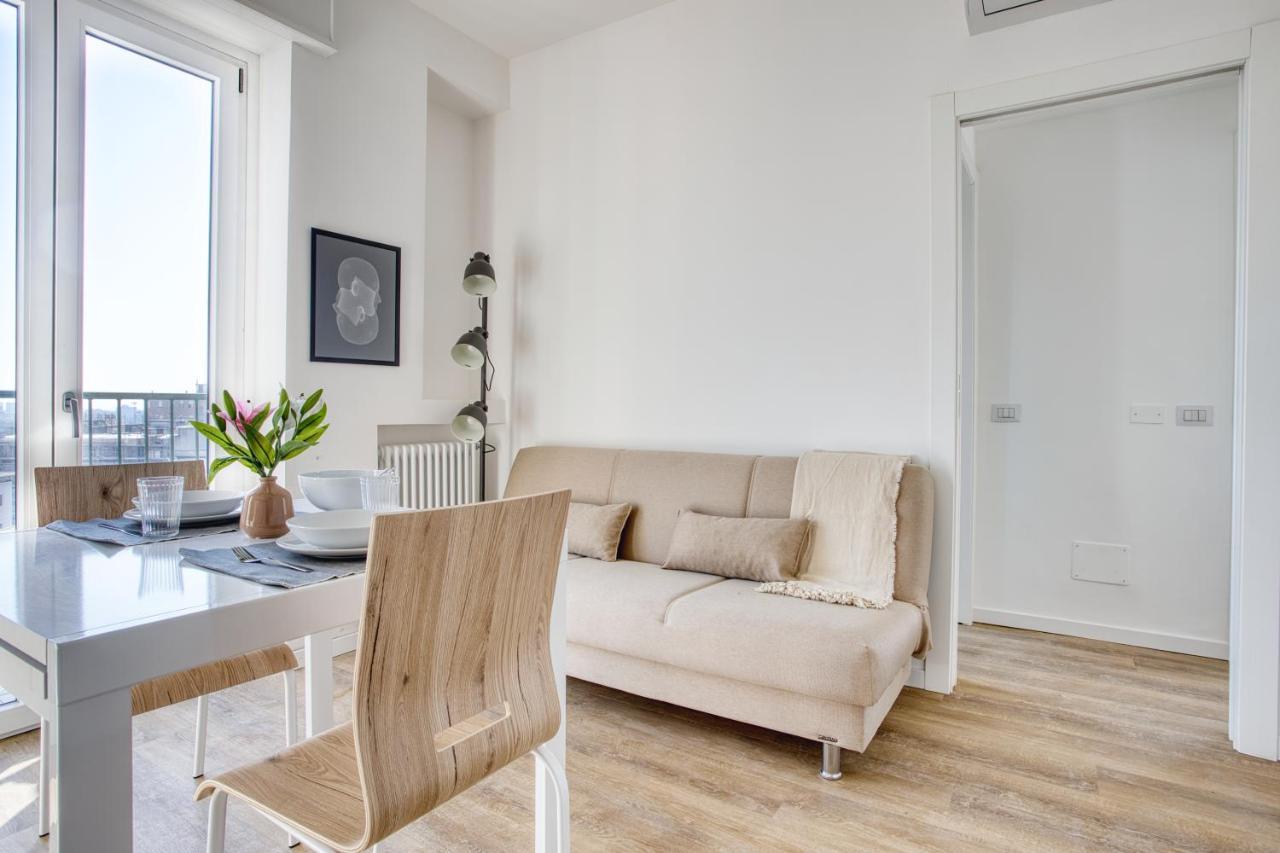 Joivy Comfy Flat With Balcony Apartment Milan