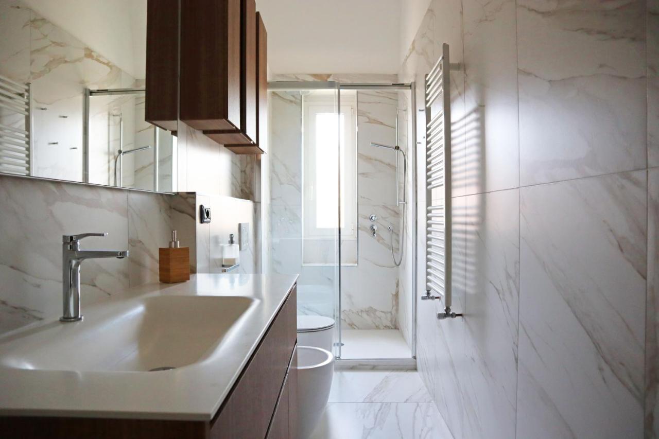 Apartamento Cittastudi Elegant Bright House Milão