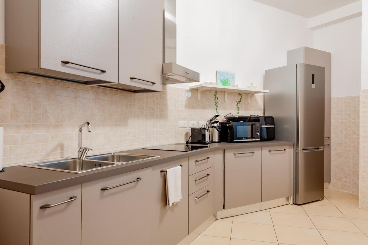 Bnbutler - Pellegrino Rossi, 42 - Ampio E Comodo Per 5 * Milano