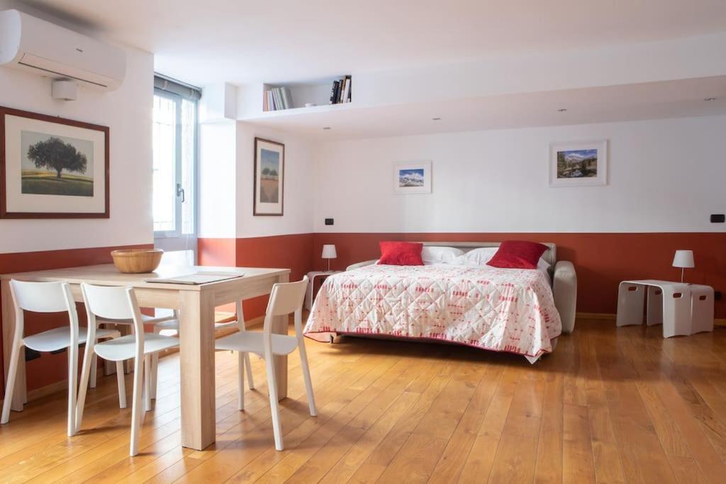 Comfortable Flat In Porta Romana Apartamento