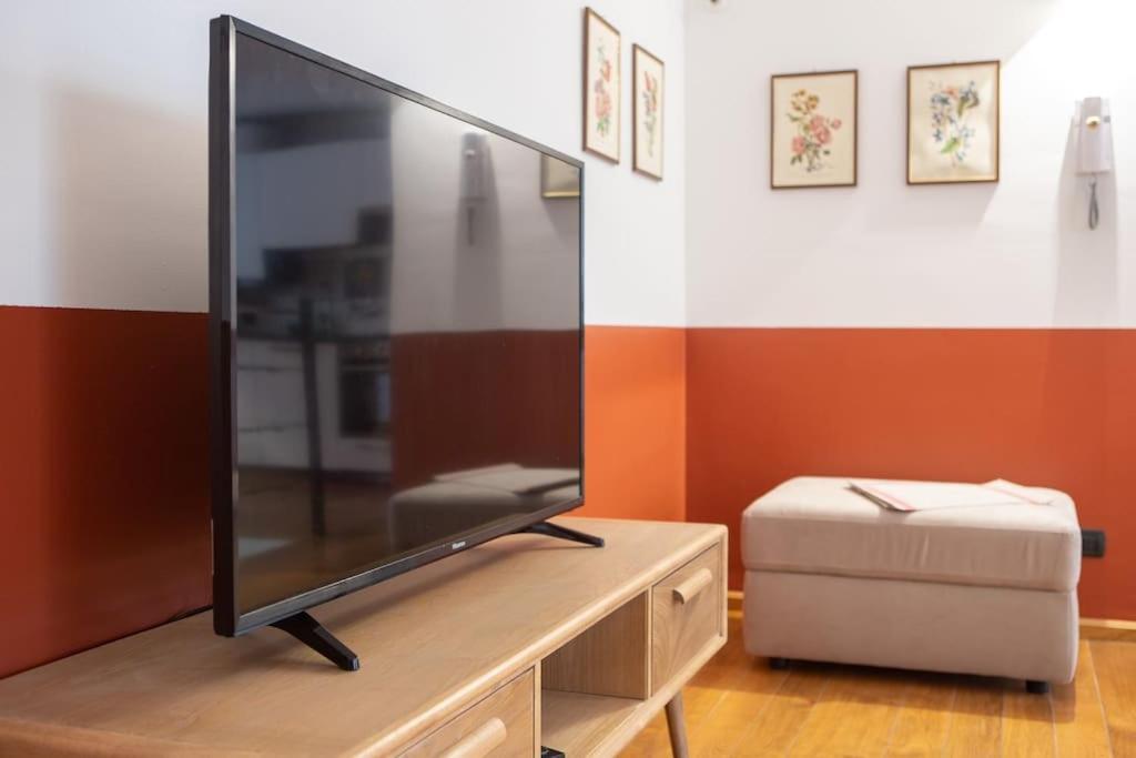 Comfortable Flat In Porta Romana Apartamento Milão