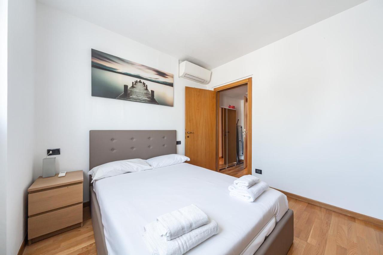 Cozy Apt - Private Parking & Terrace *