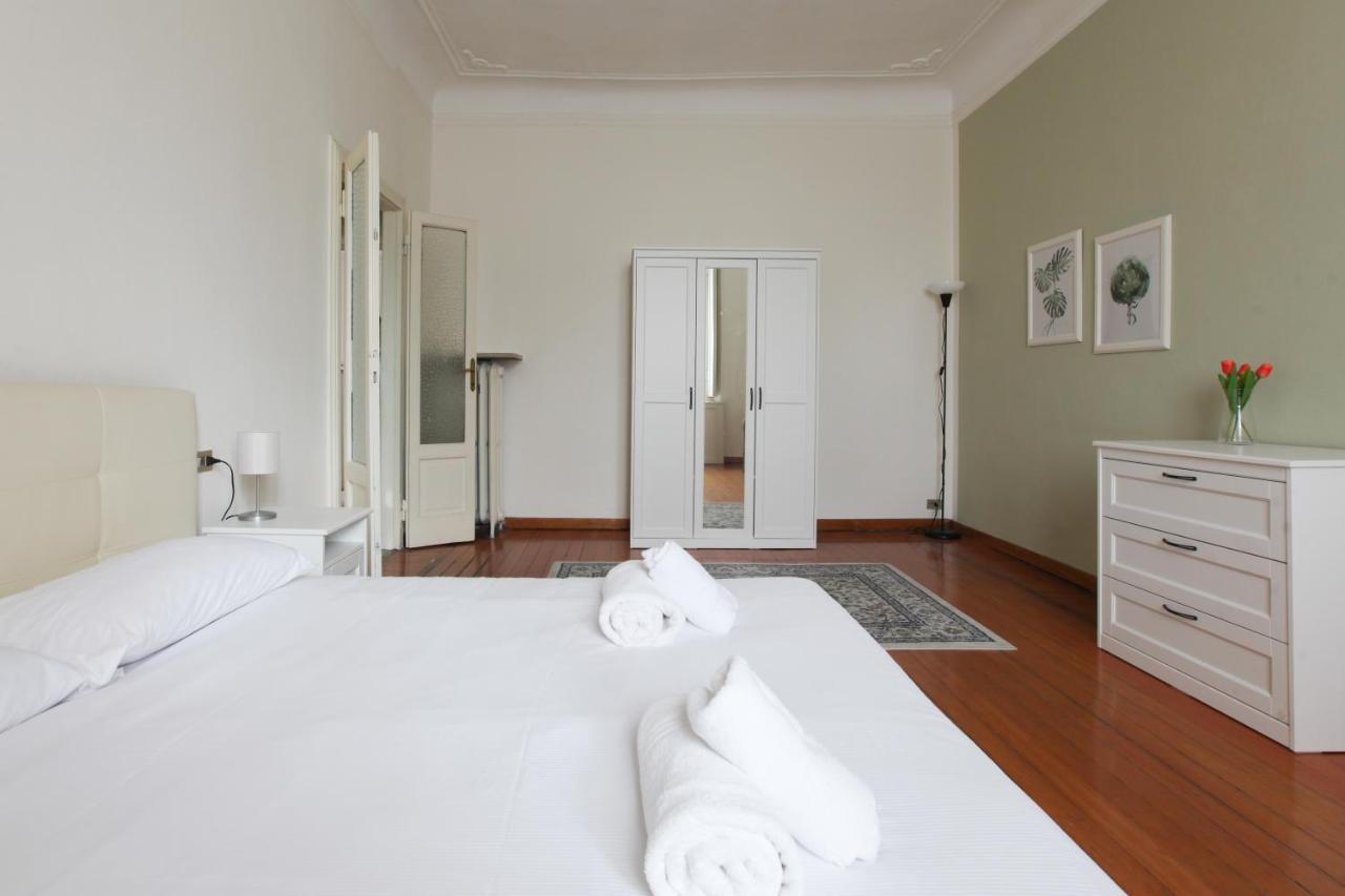 Apt With Balcony - 50 M Far From Pagano M1 Apartamento
