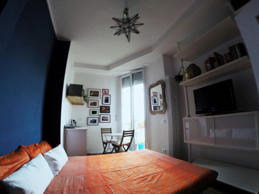 Bed & Breakfast Up To Seven *