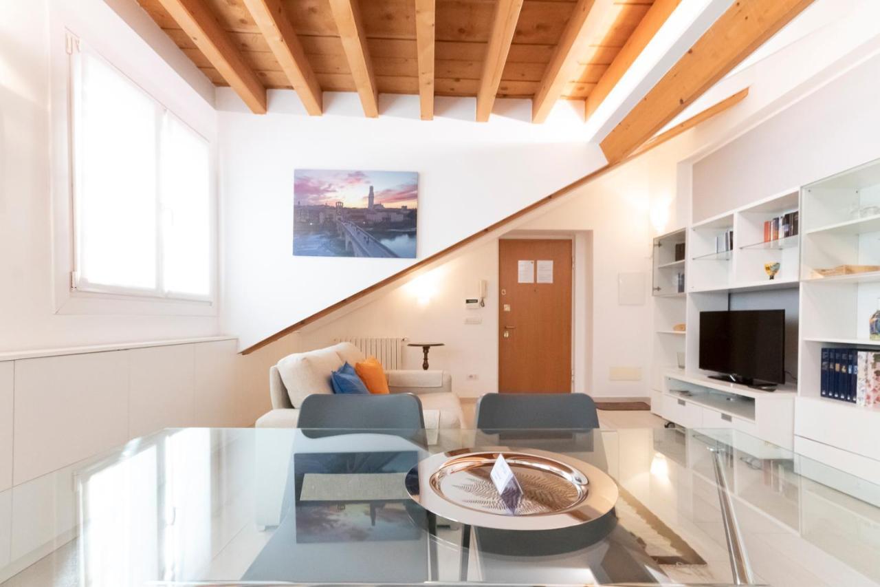 Apartamento Mansarda Cola