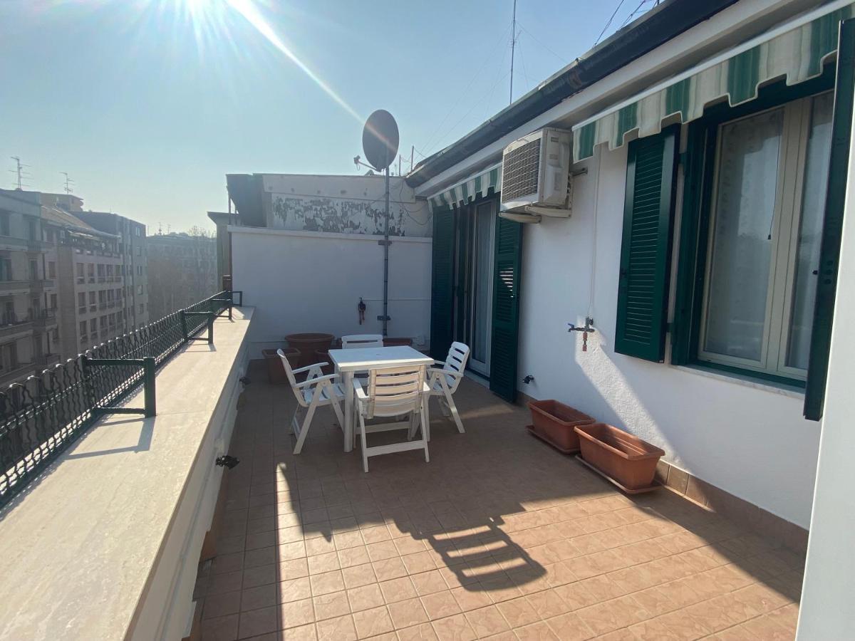 Fashion And Design - Terrace In Milano