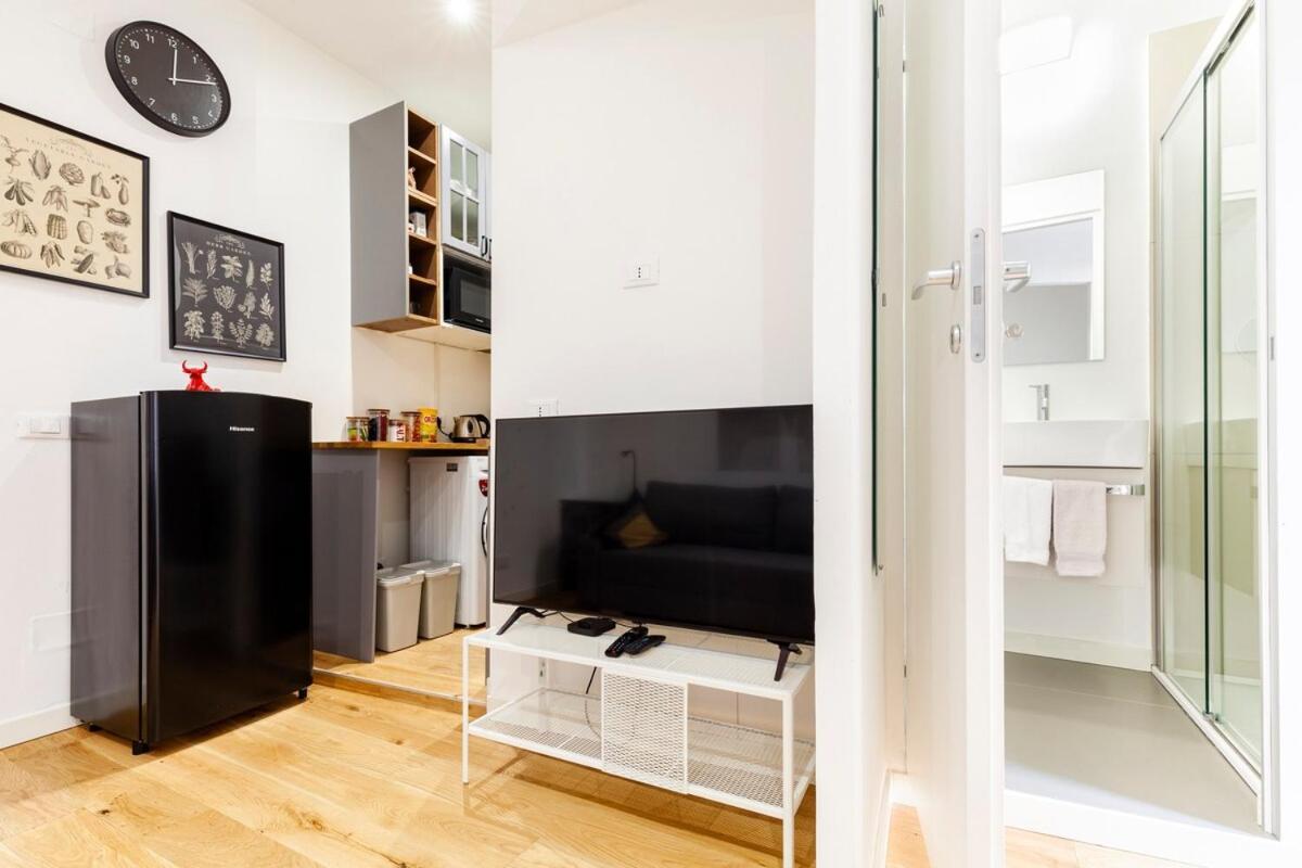 Apartment Splendido Bilocale In Vecchia Milan