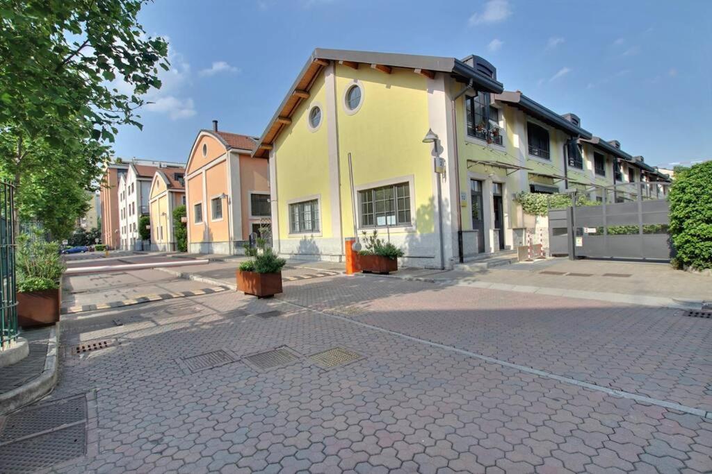 Design Loft - 5 Mins From Fondazione Prada Apartment Milan