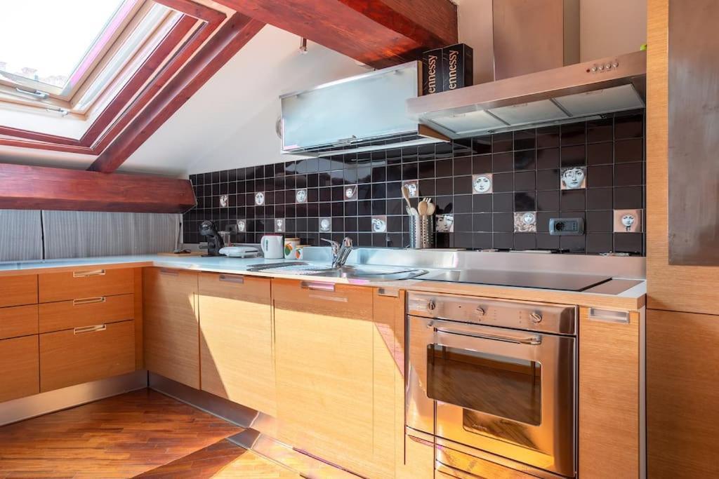 De Amicis' Nest - Center Apartment