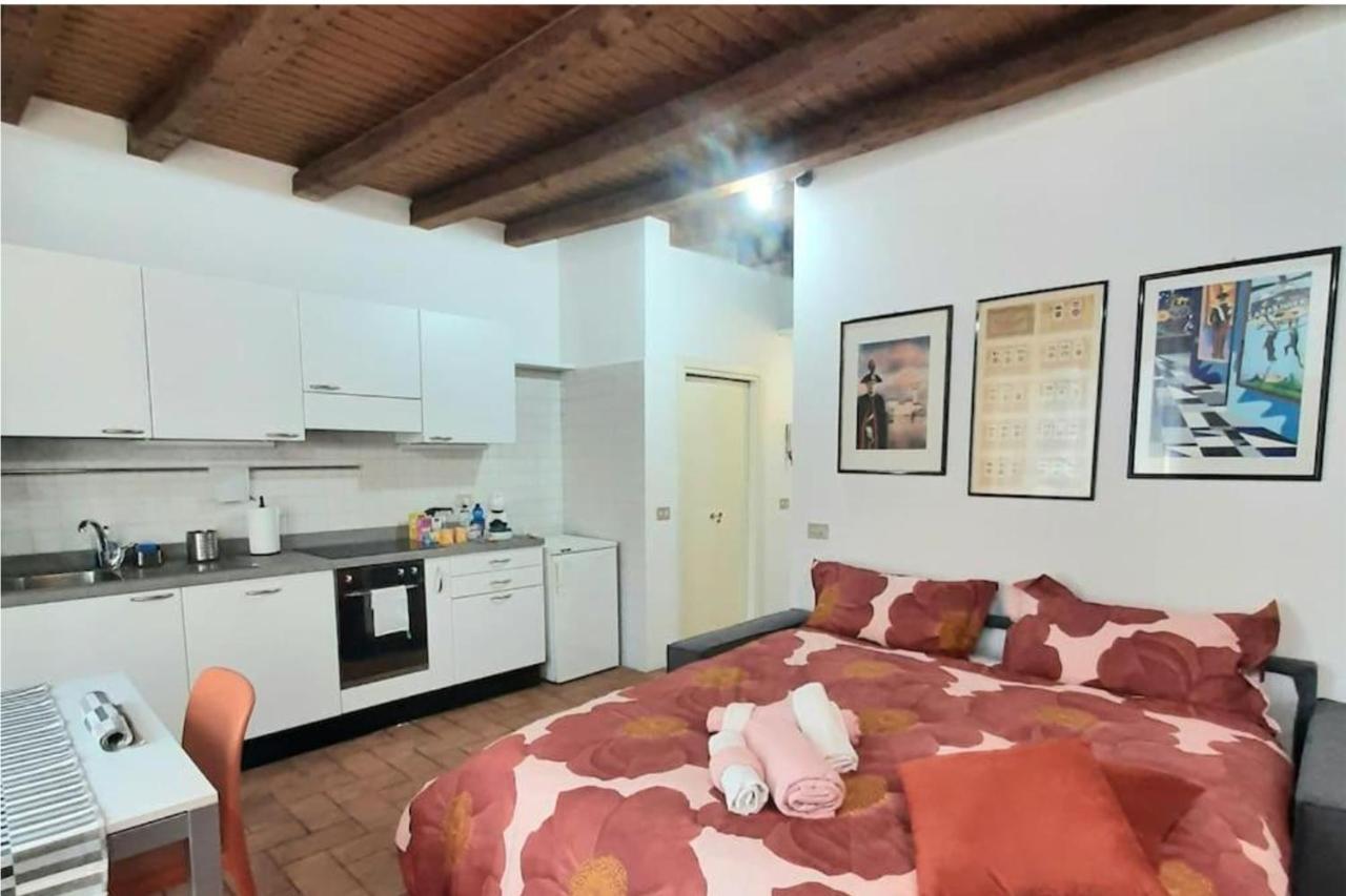 Il Rifugio Sui Navigli Con Garage Privato Gratuito Aria Condizionata & Wi-fi