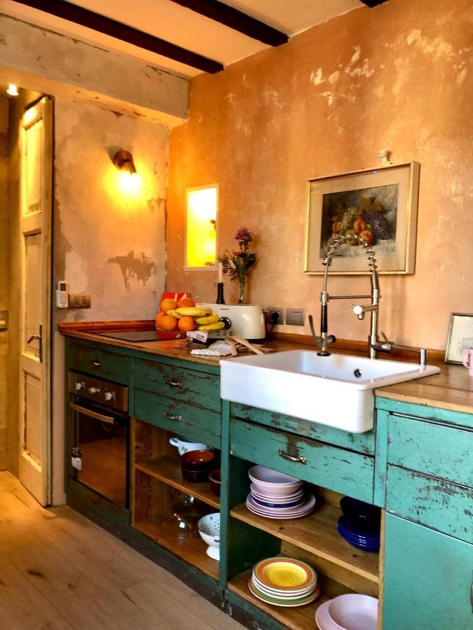Charming And Design Attic Loft In Coolest Area Navigli Ticinese Apartamento Milão