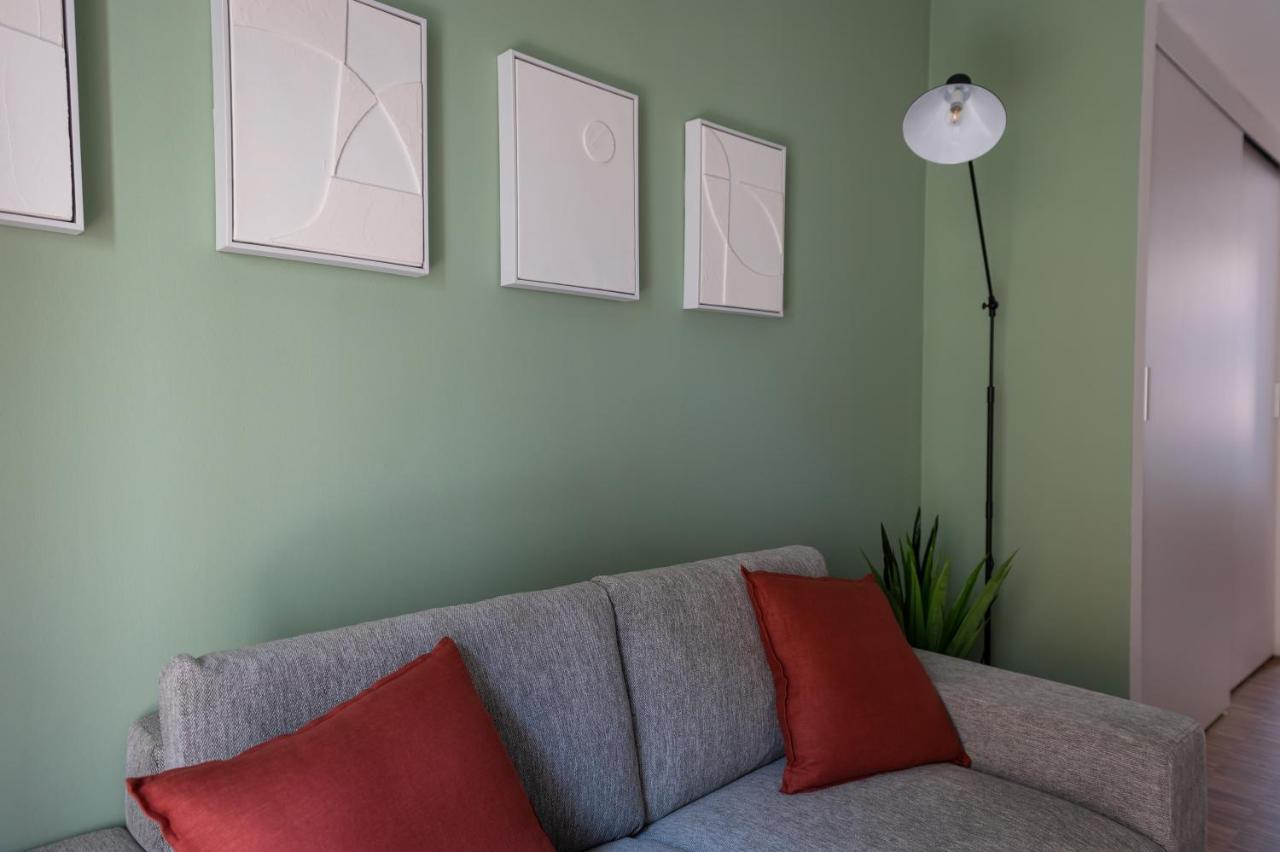 Custodi Apartment *