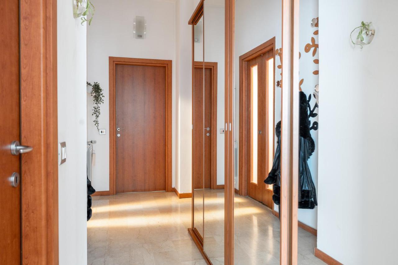 San Siro Big House Wifi Netflix Free Parking Apartamento