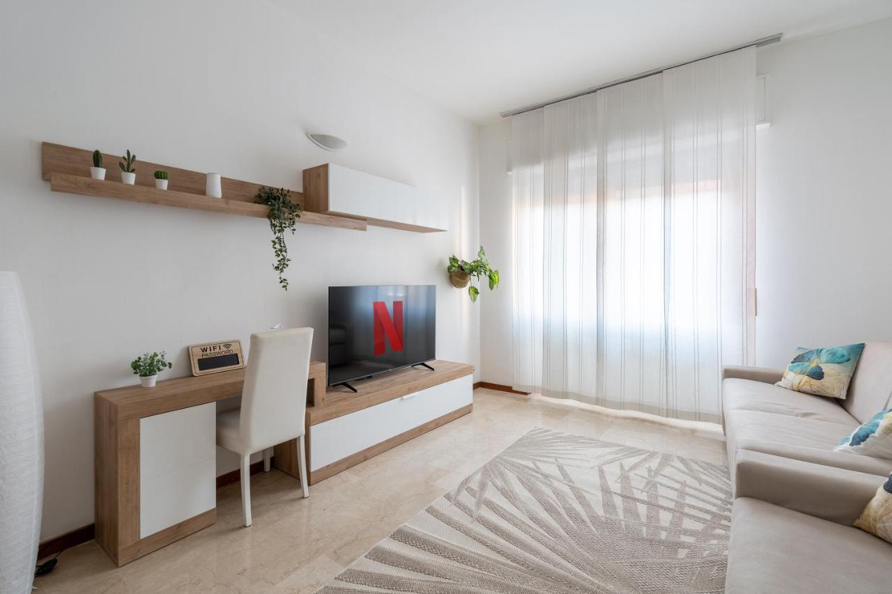 San Siro Big House Wifi Netflix Free Parking Apartamento Milão