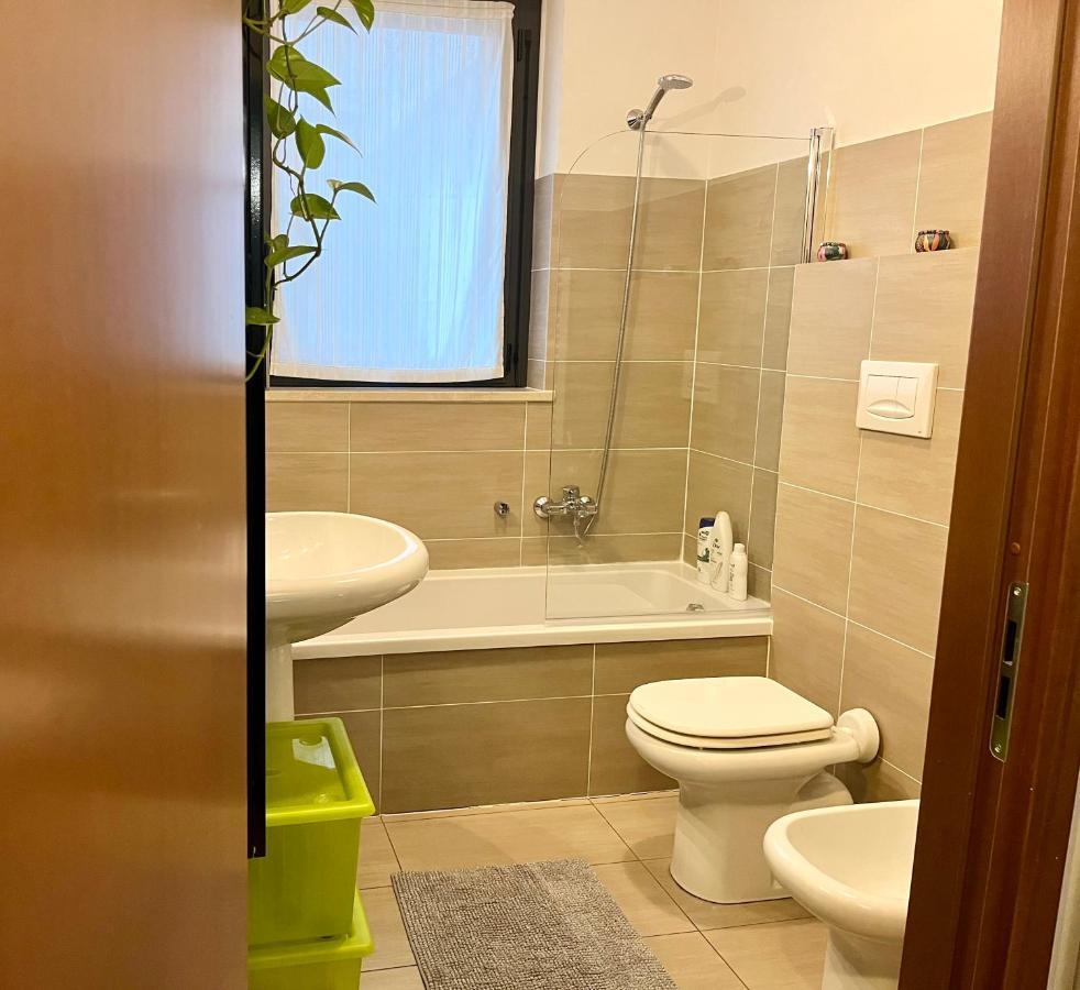 Sulla Metro 3 Gialla Maciachini Apartment Milan