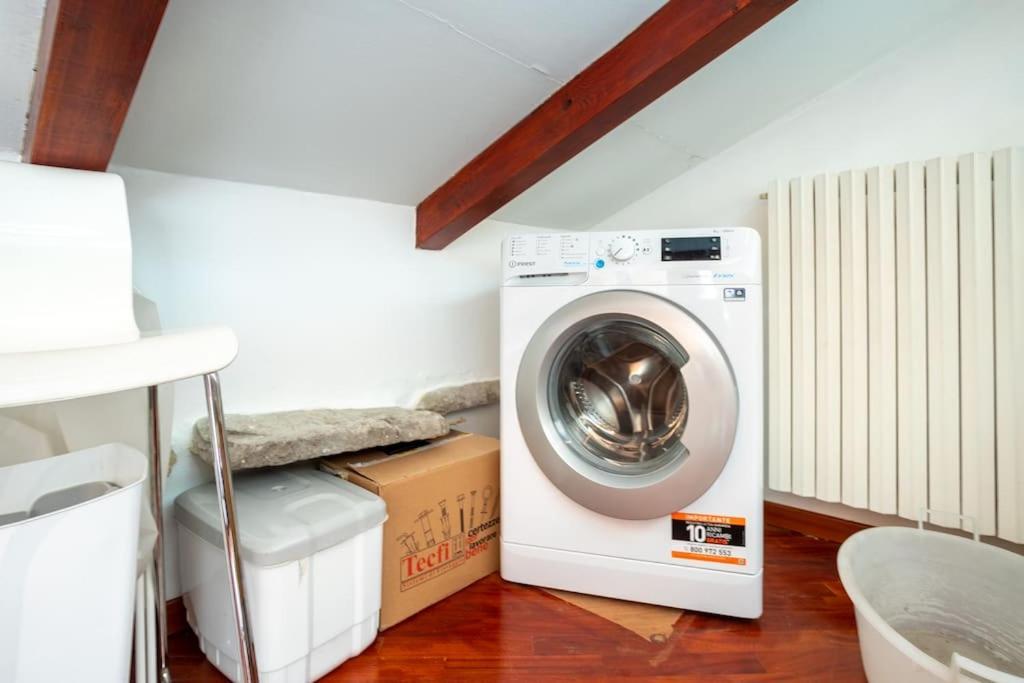 Apartment De Amicis' Nest - Center *