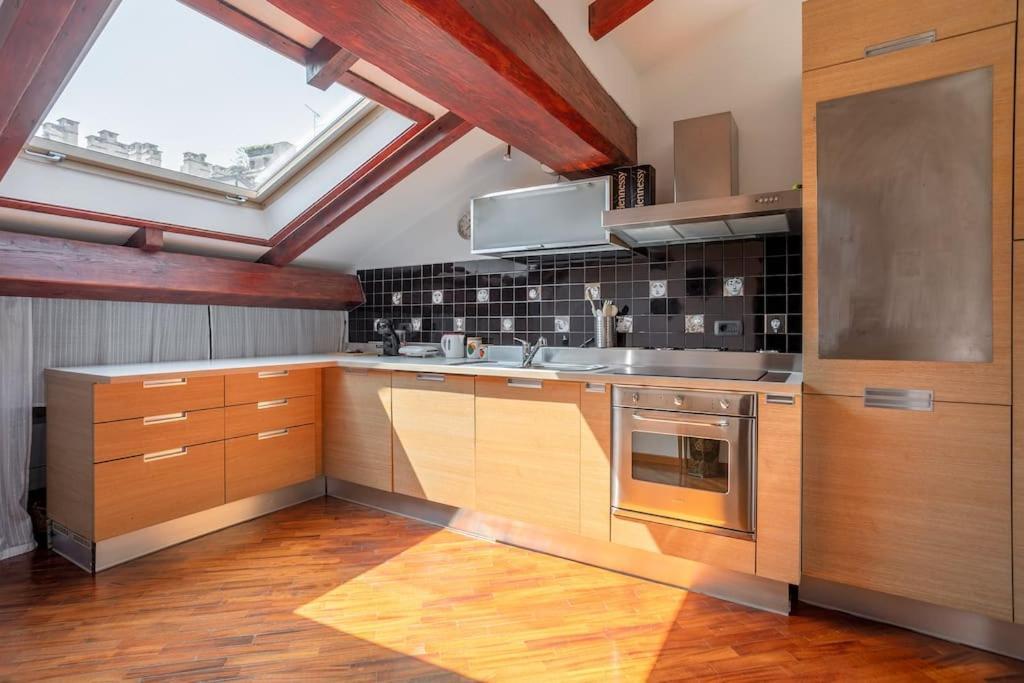 Apartment De Amicis' Nest - Center Milan