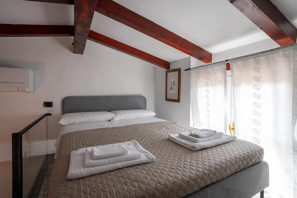 De Amicis' Nest - Center Apartment Milan