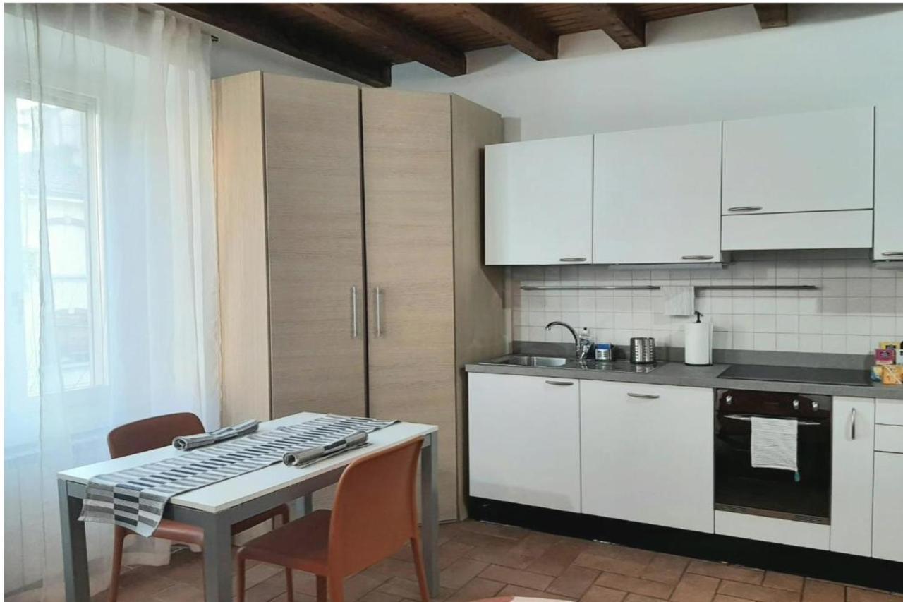 Apartamento Il Rifugio Sui Navigli Con Garage Privato Gratuito Aria Condizionata & Wi-fi