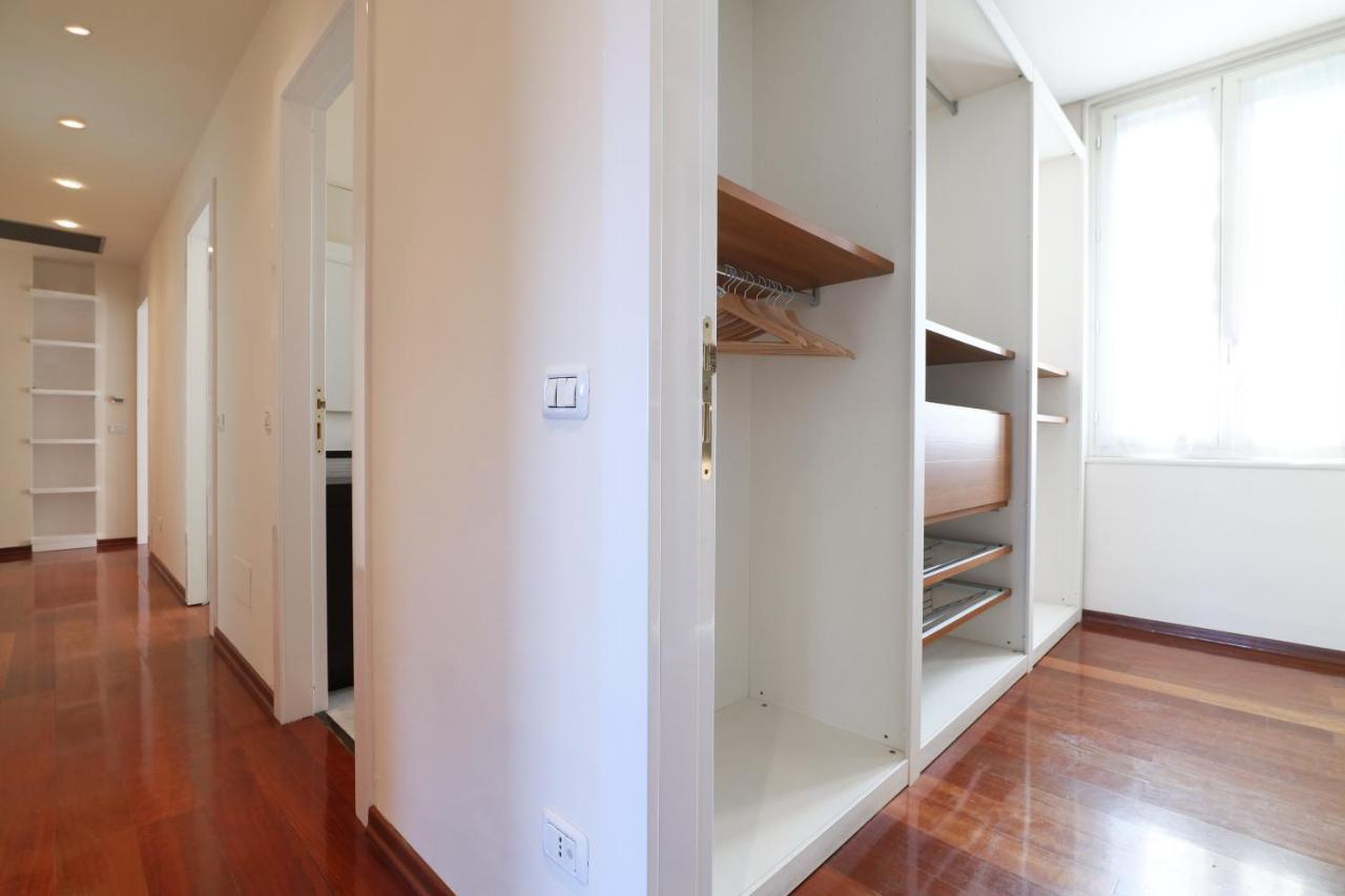 Lux Penthouse Palestro * Milan