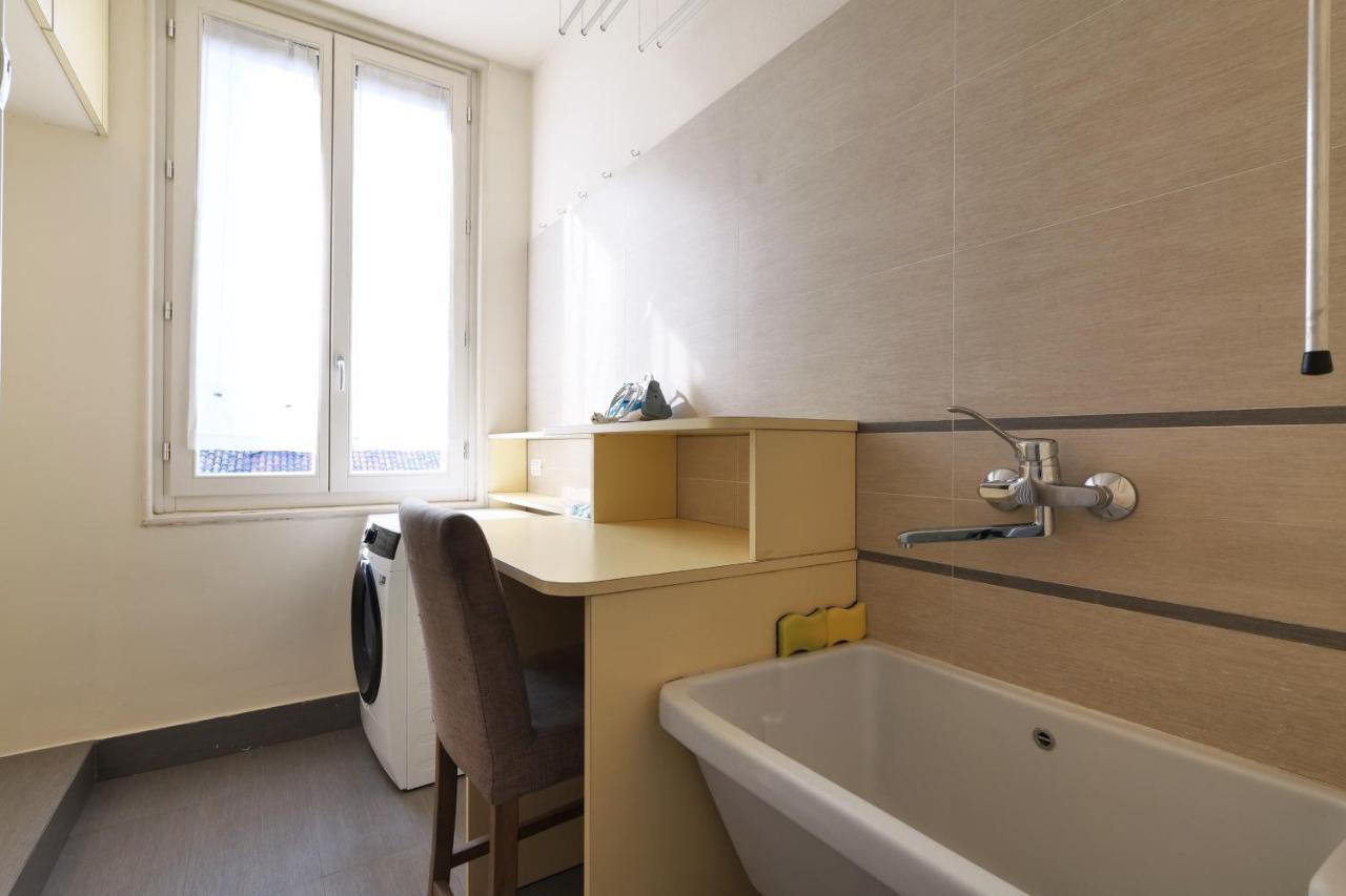 Lux Penthouse Palestro Milan
