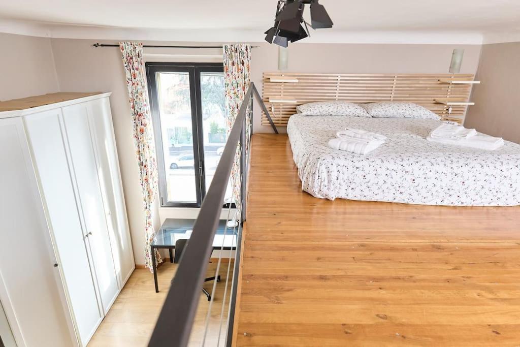 Modern - Near Isola Distric And Apartamento *