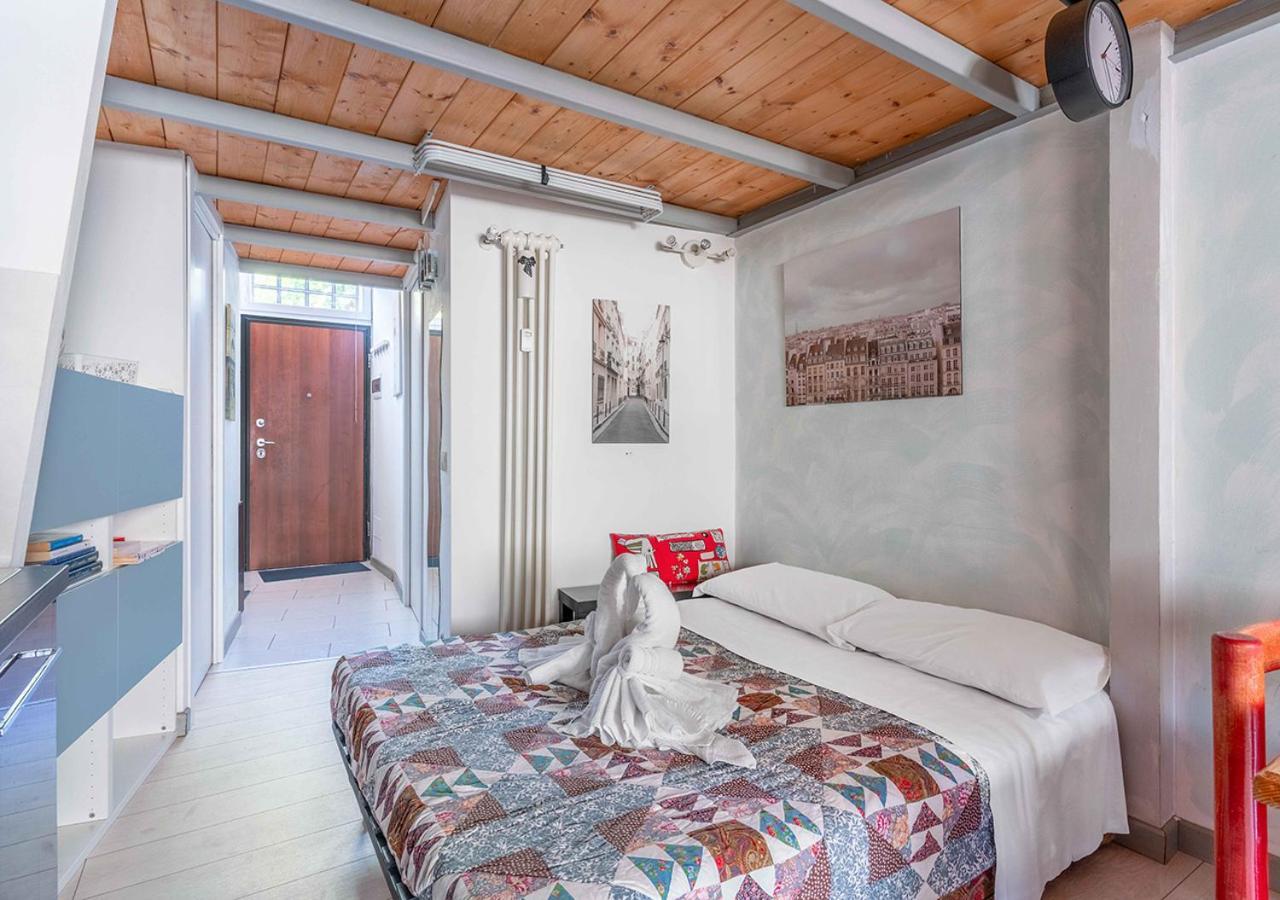 Appartamento Duomo-linate Loft Free Parking Con Tv 50 E Wi-fi