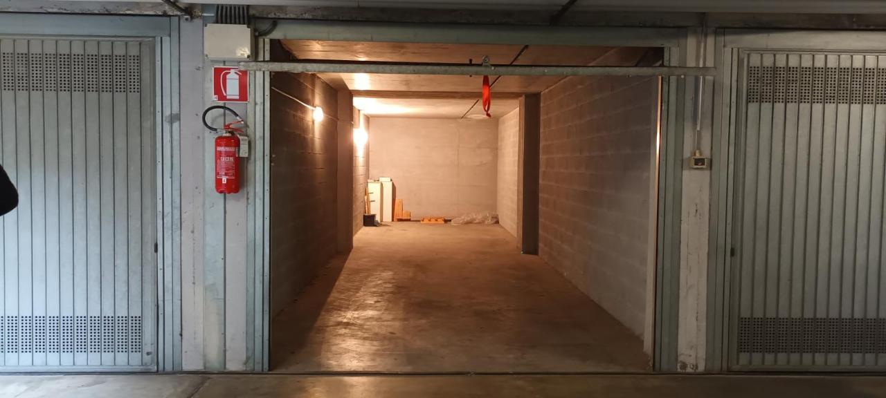 Cozy Apt - Private Parking & Terrace Apartment *