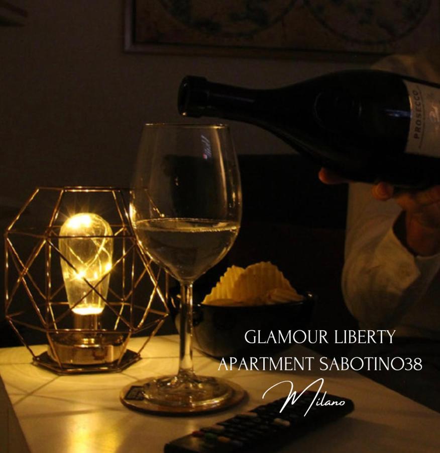 Glamour Liberty Sabotino38 Milão