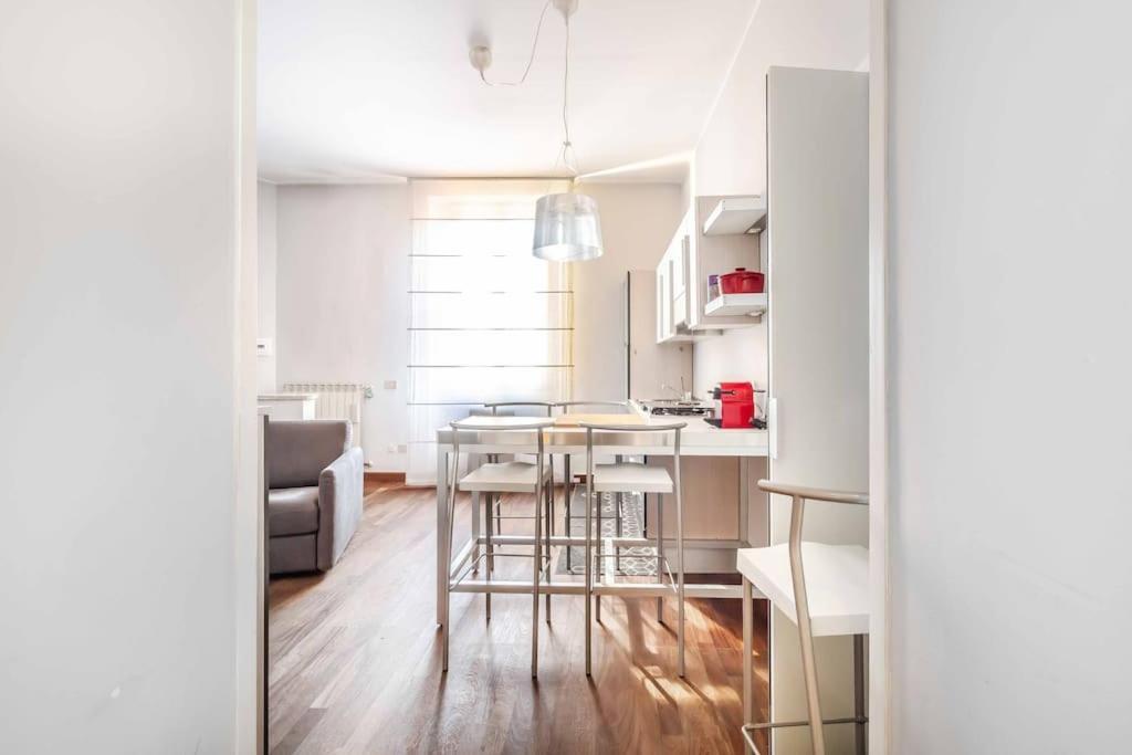 Domusmi Sempione-95 Apartment