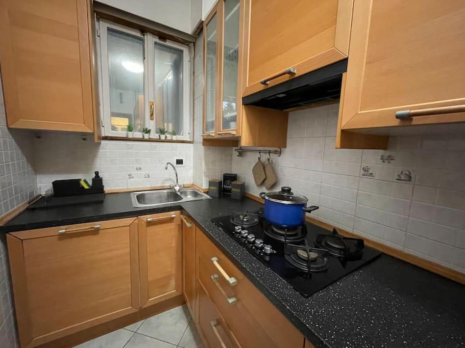 Parcheggi Gratis Collegato Al Duomo Con Tram27 Apartamento