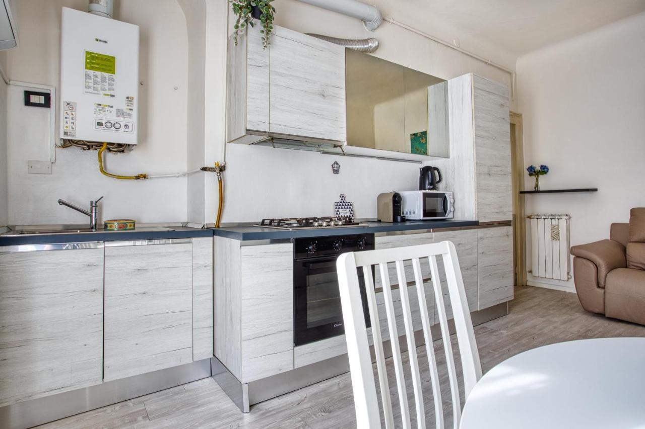 Joivy Chic 1 Bed Flat * Milan