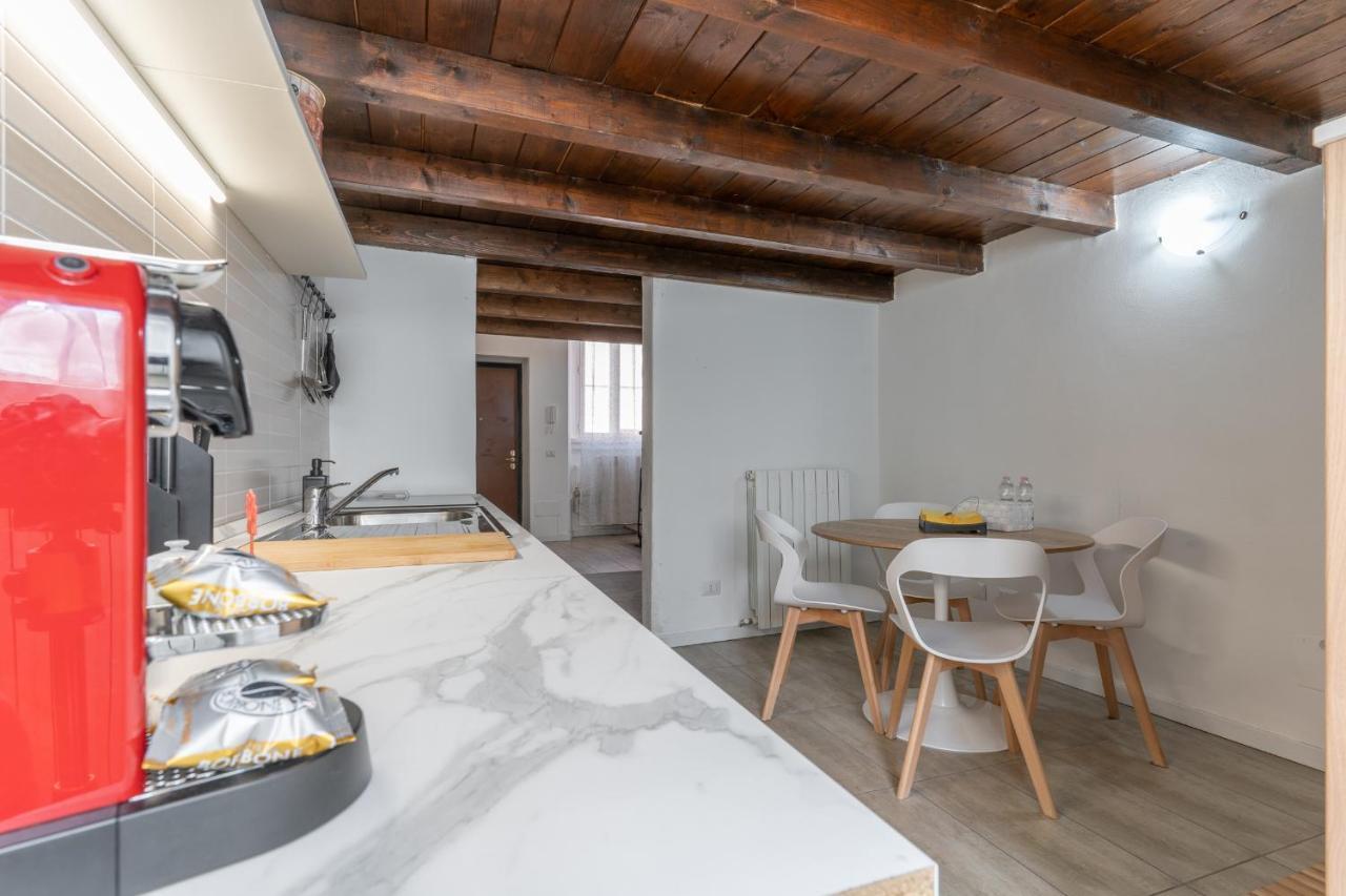 Street Affori Apartamento *