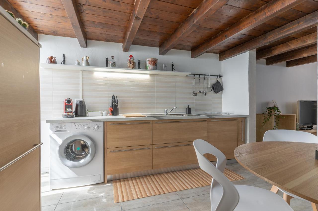 Street Affori Apartamento *