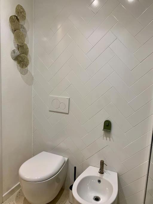Lovely Flat In Bocconi * Milan