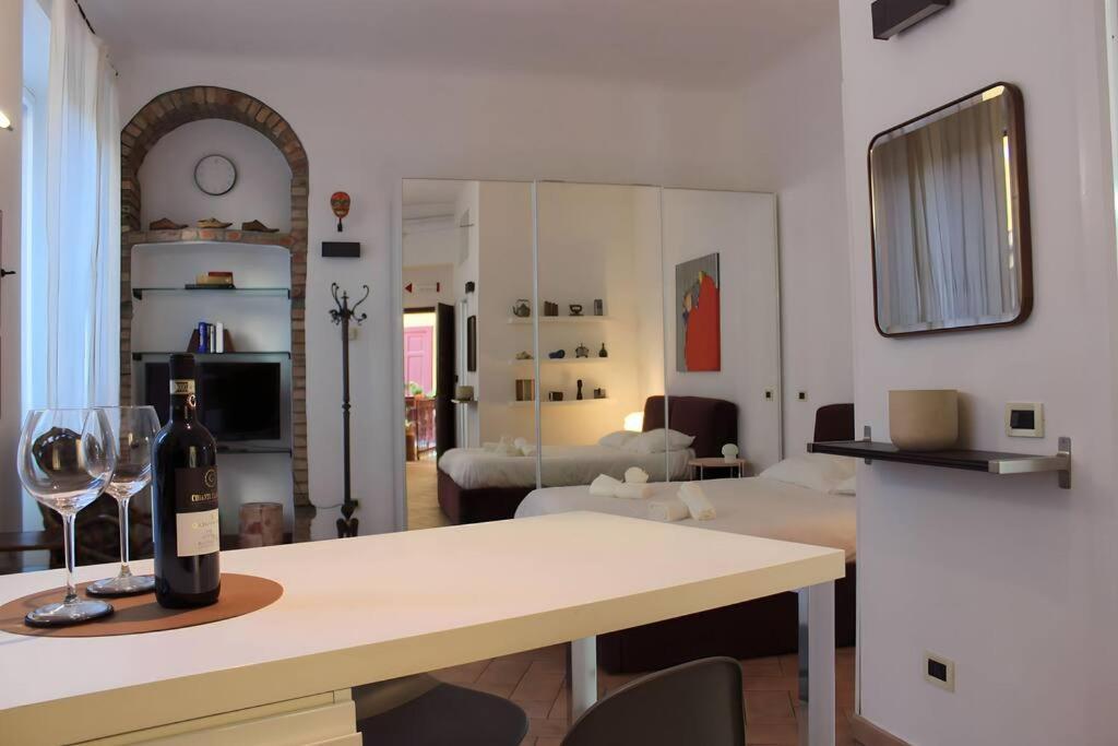 Romantica Cenisio Apartment *