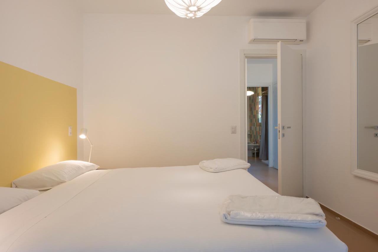Nuovo E Ampio Con Terrazzo - Via Depretis Apartamento