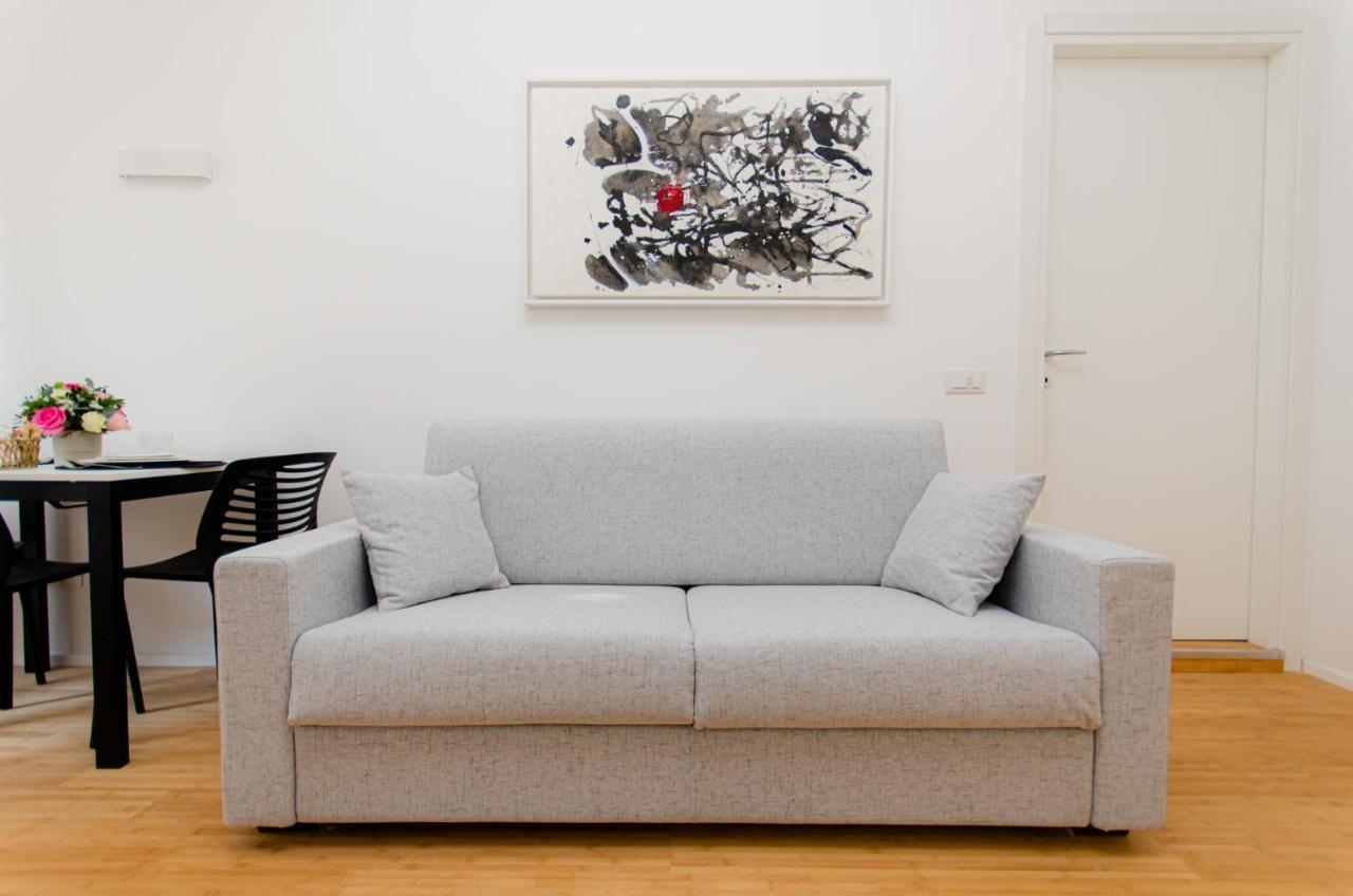 Schiaparelli 4 Apartment Milan