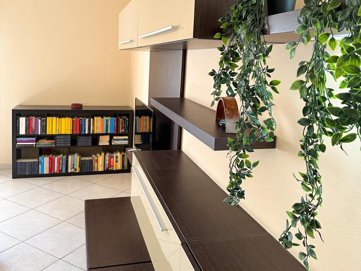 Modern Isola - Metro & Self-checkin Apartment Milan
