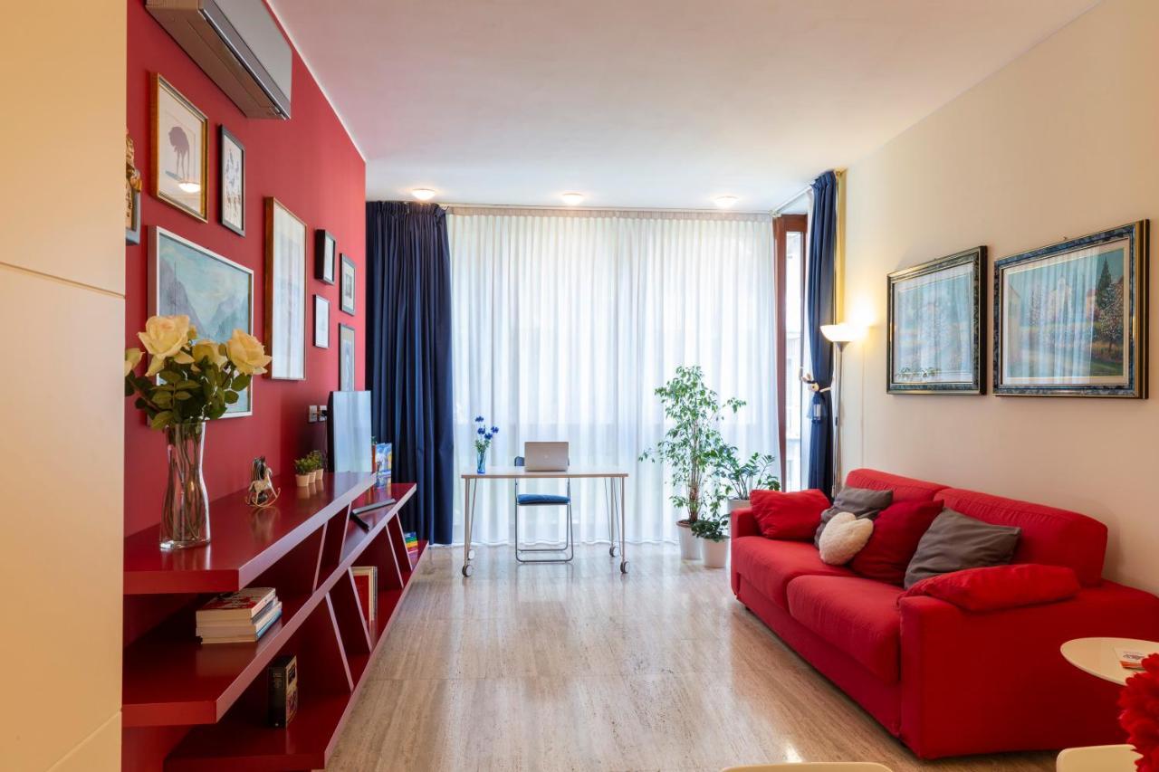 Twins - Tolstoj District Apartment *