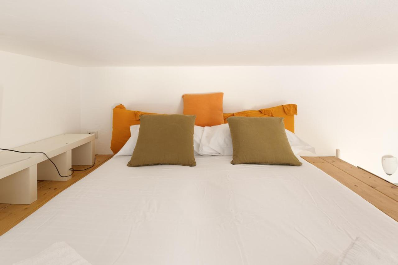 Budget Studio - 1,5 K Far From Citta Studi Apartment