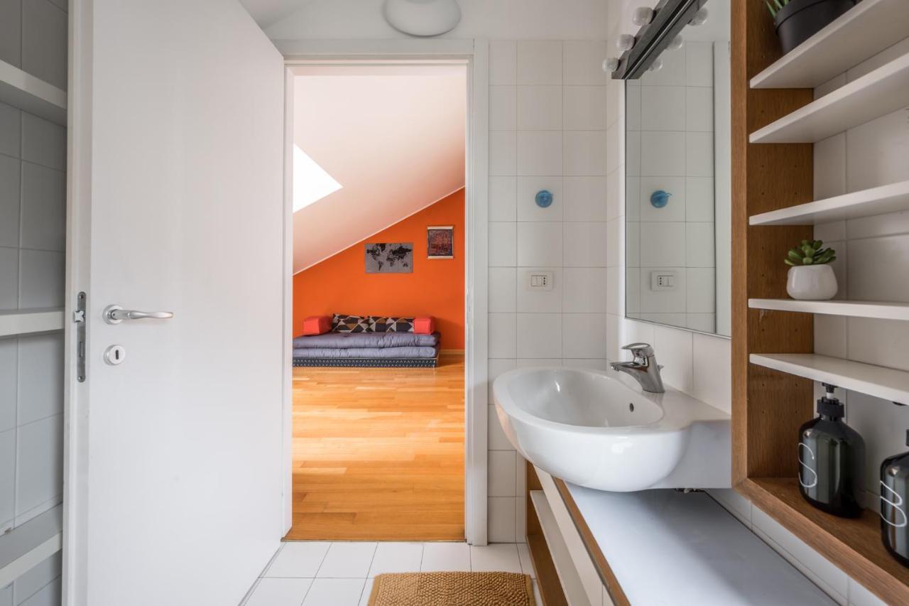 The Orange Attic - Navigli Area Apartment