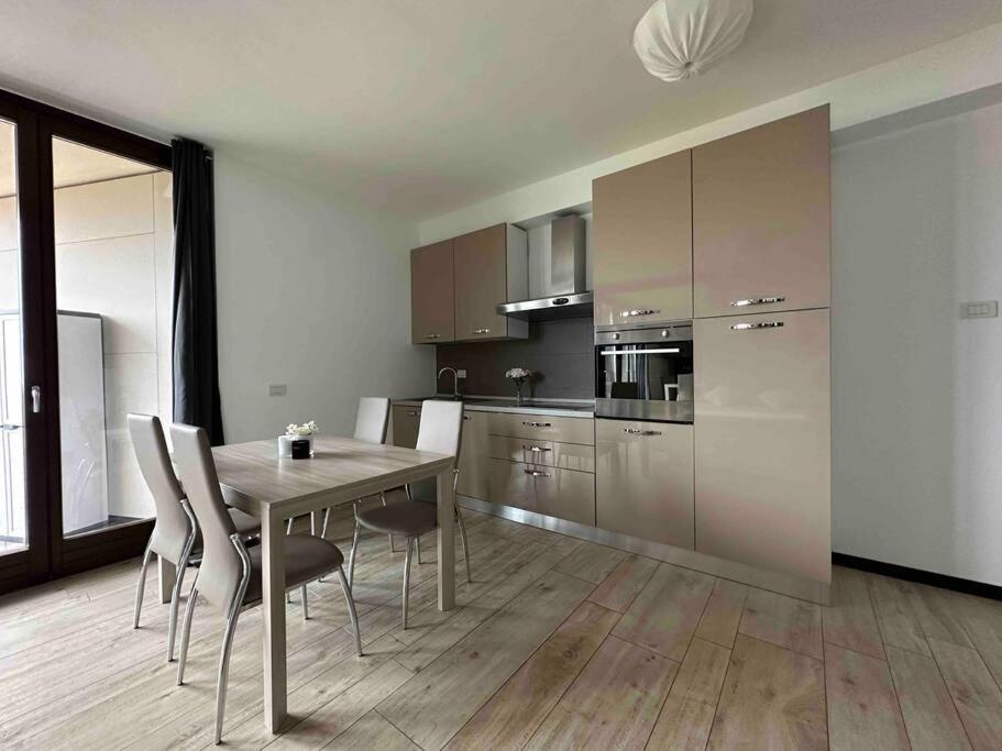 Apartment Monolocale Con Balcone Self Check In Milano Sempione