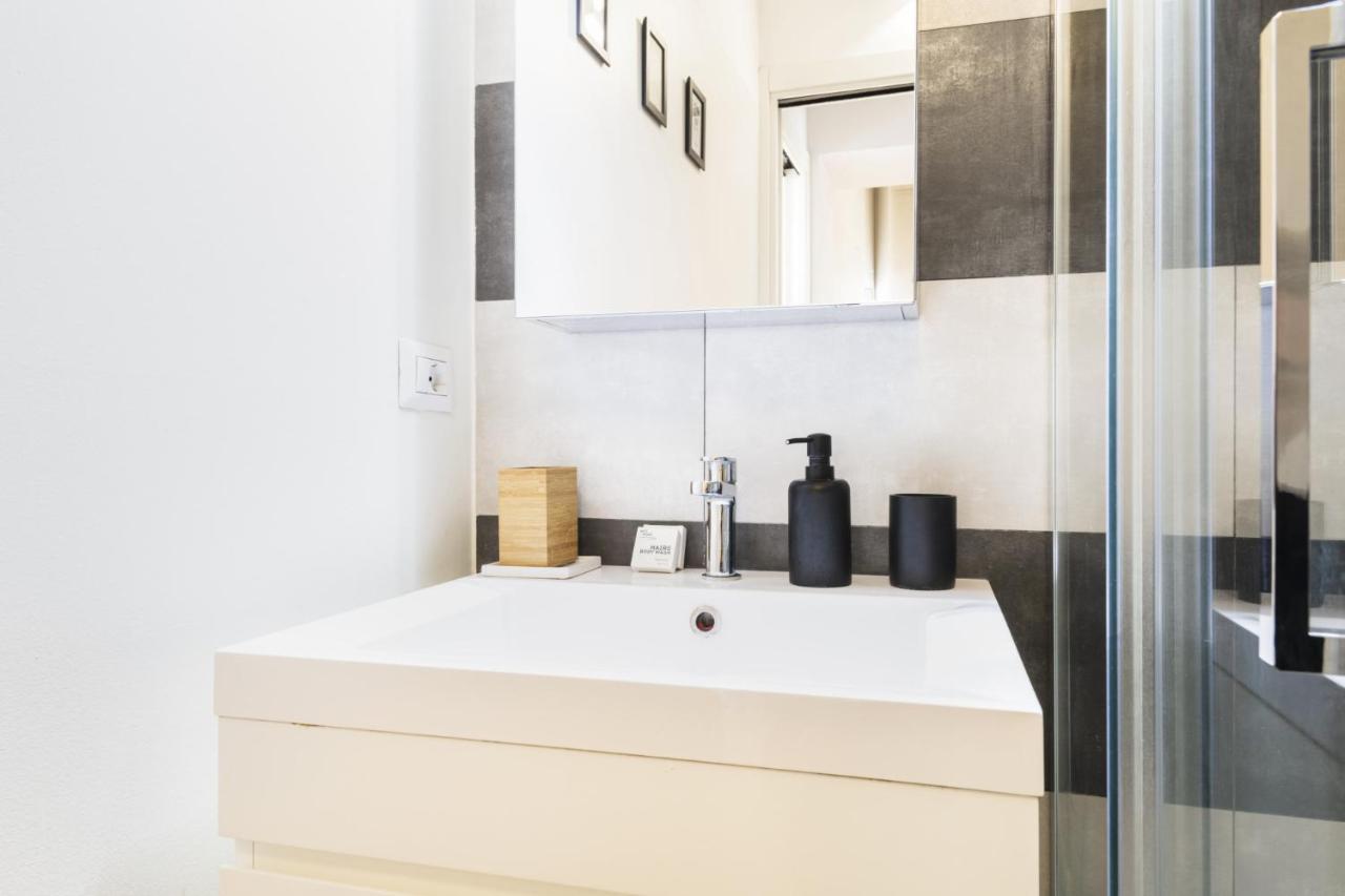 Easylife - Bellissimo Con Balconcino Panoramico Nel Vivace Quartiere Dei Navigli *