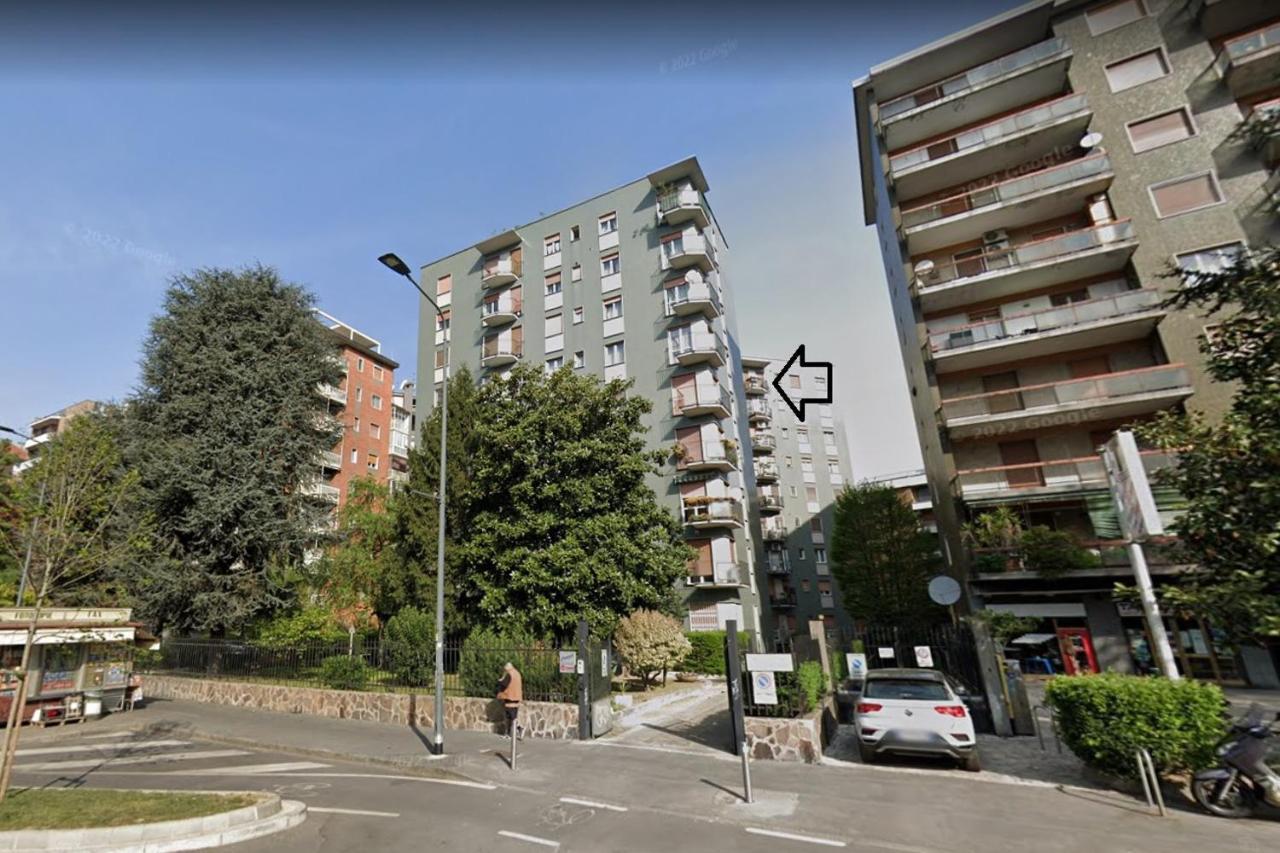 Gef House - Bande Nere Milan