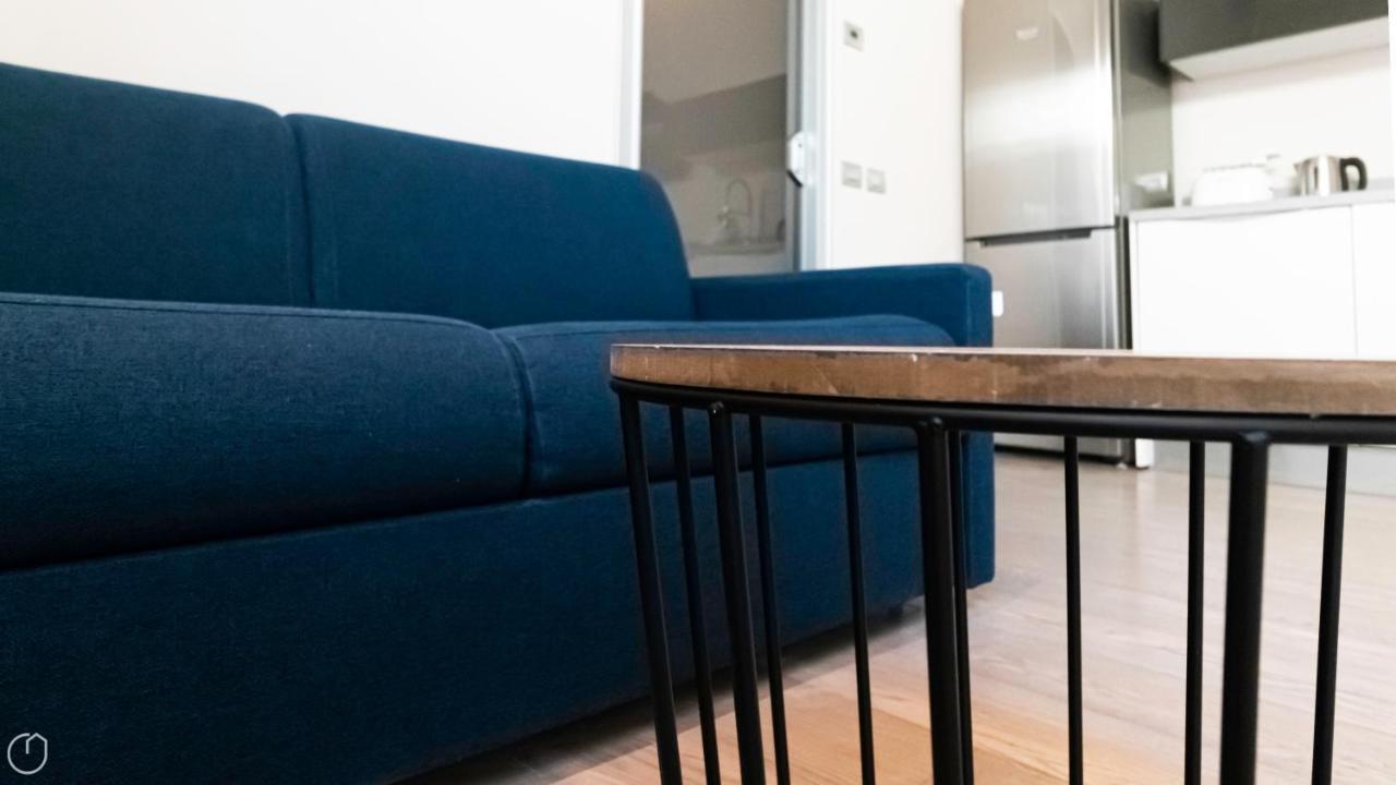 Italianway - Naviglio Pavese 6 * Milan